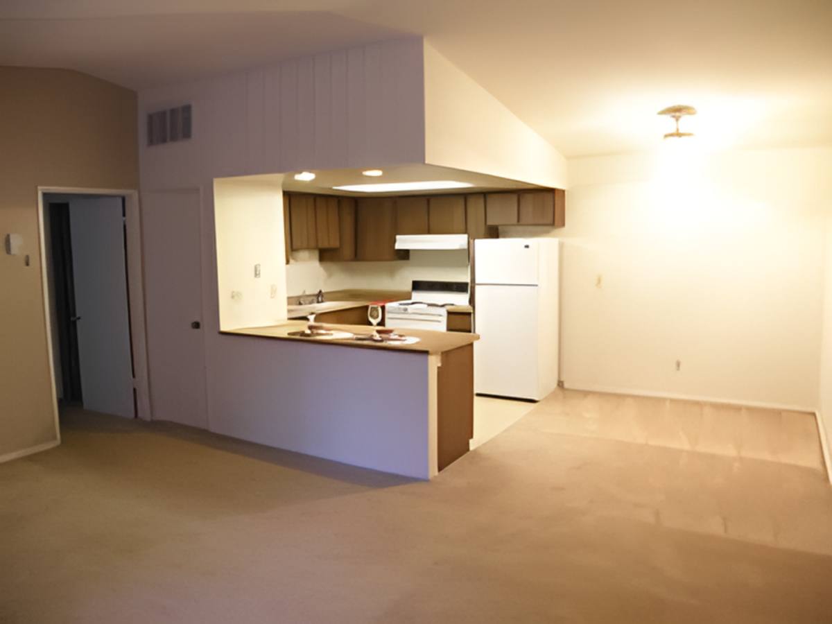 Apartment for rent at 4144 N Valentine Ave, Fresno, CA 93722