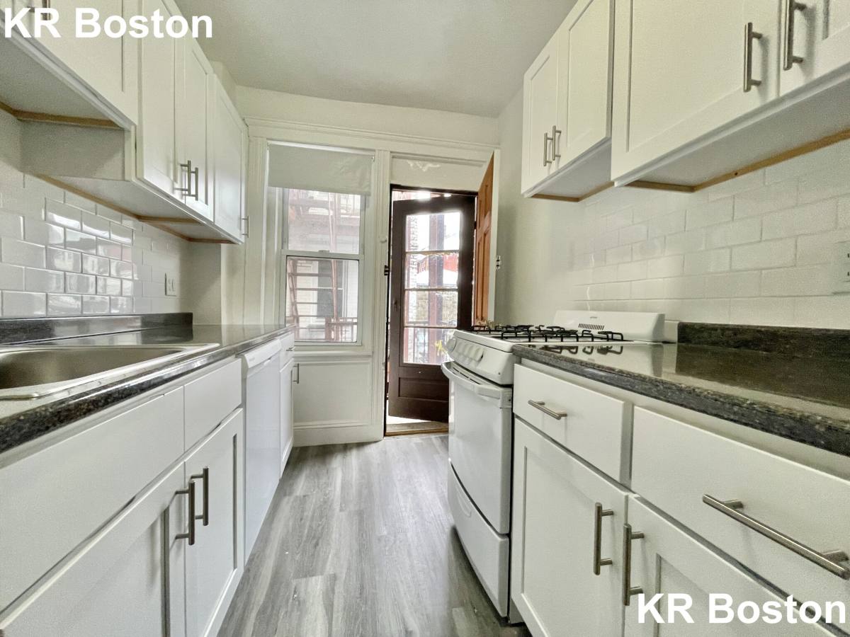 Apartment for rent at 116 Washington St #21, Brighton, MA 02135