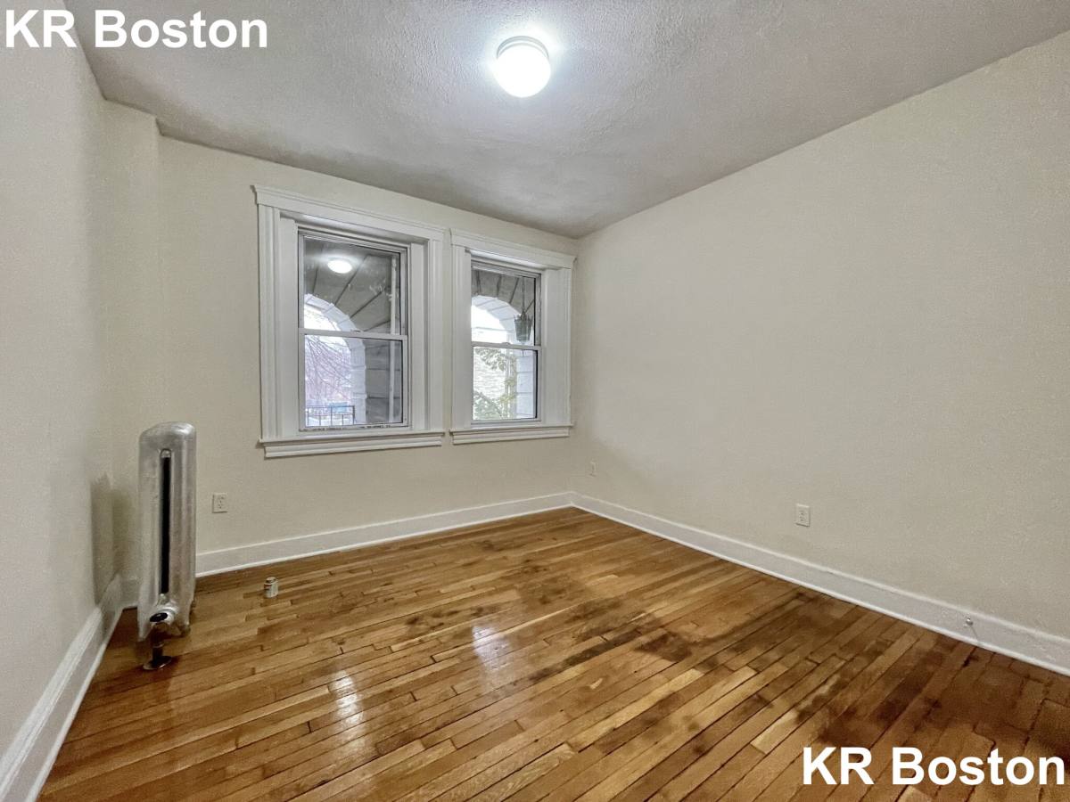 Apartment for rent at 116 Washington St #21, Brighton, MA 02135