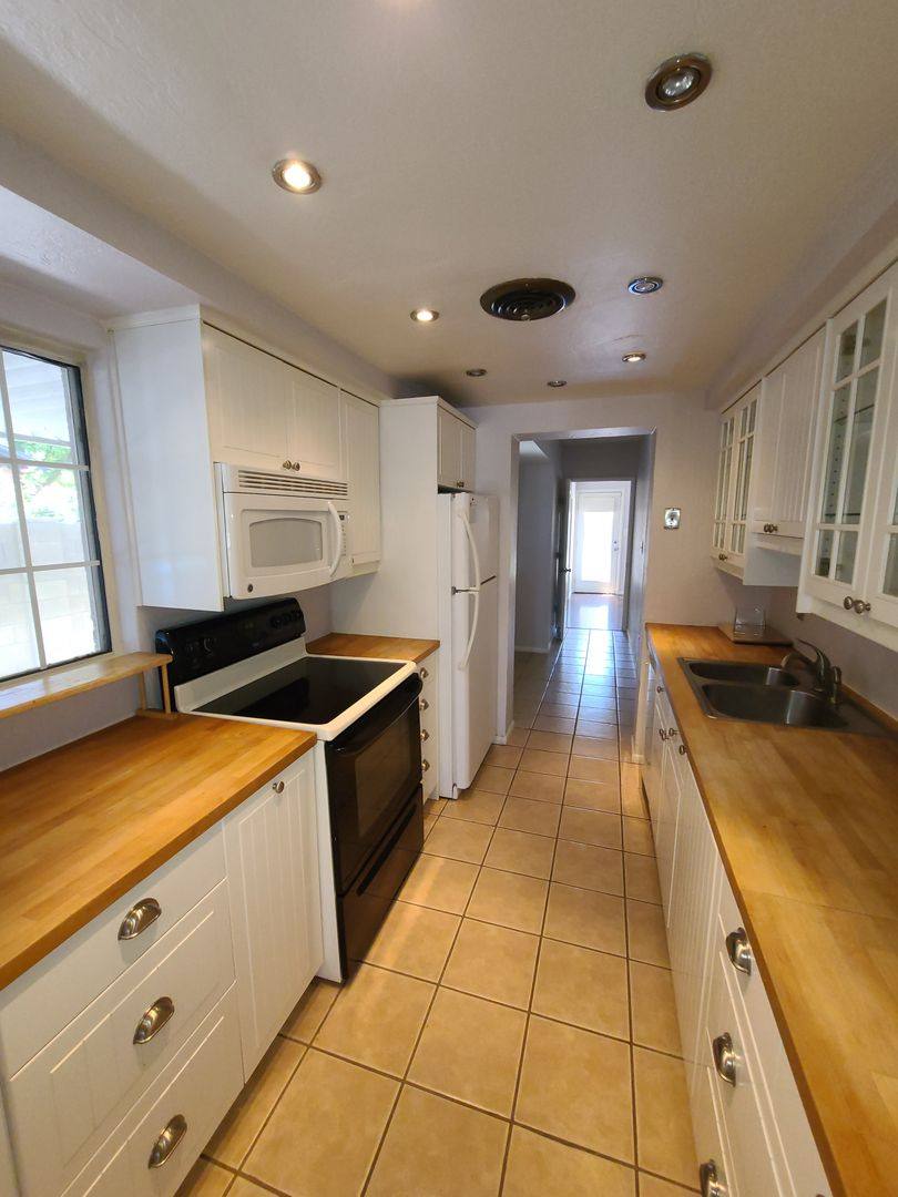 House for rent at 1407 W Glenrosa Ave, Phoenix, AZ 85013