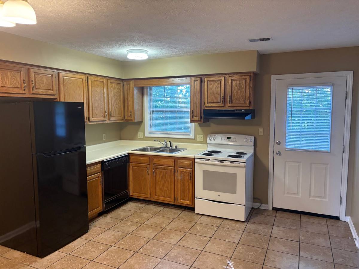 Apartment for rent at 1021 Brandy Lane, Richmond, KY 40475