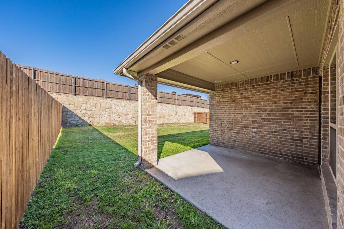 House for rent at 1625 Town Creek Circle, Weatherford, TX 76086