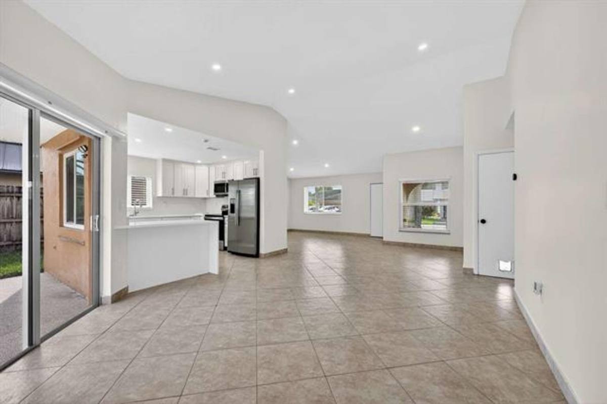 House for rent at 1329 SW 151st Way, Fort Lauderdale, FL 33326