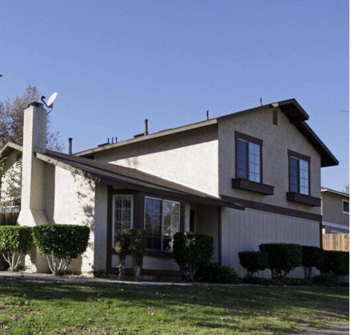 Apartment for rent at 1061 Bennington St, Upland, CA 91786