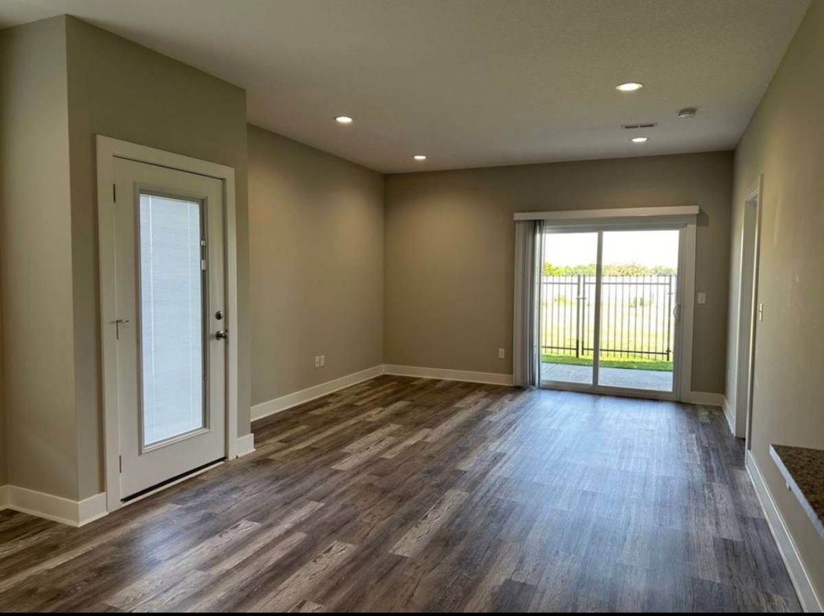 Apartment for rent at 12138 W 33rd St N, Wichita, KS 67205