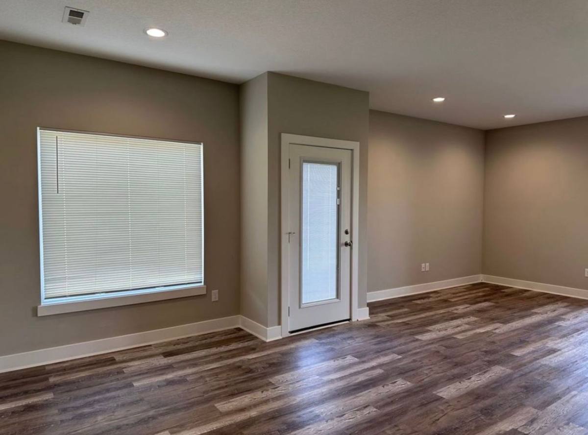 Apartment for rent at 12138 W 33rd St N, Wichita, KS 67205
