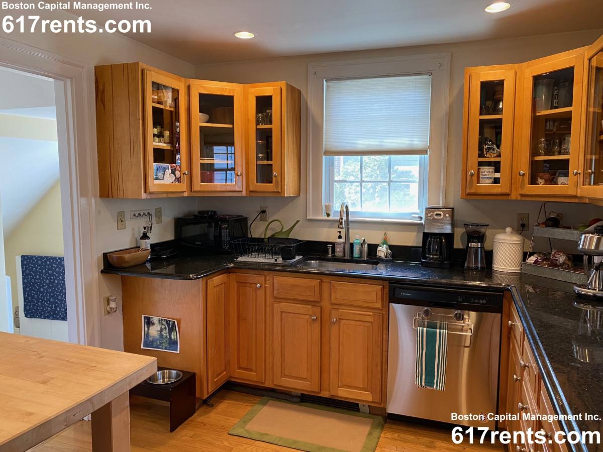 Apartment for rent at 22 Cleveland, Wellesley Hills, MA 02481