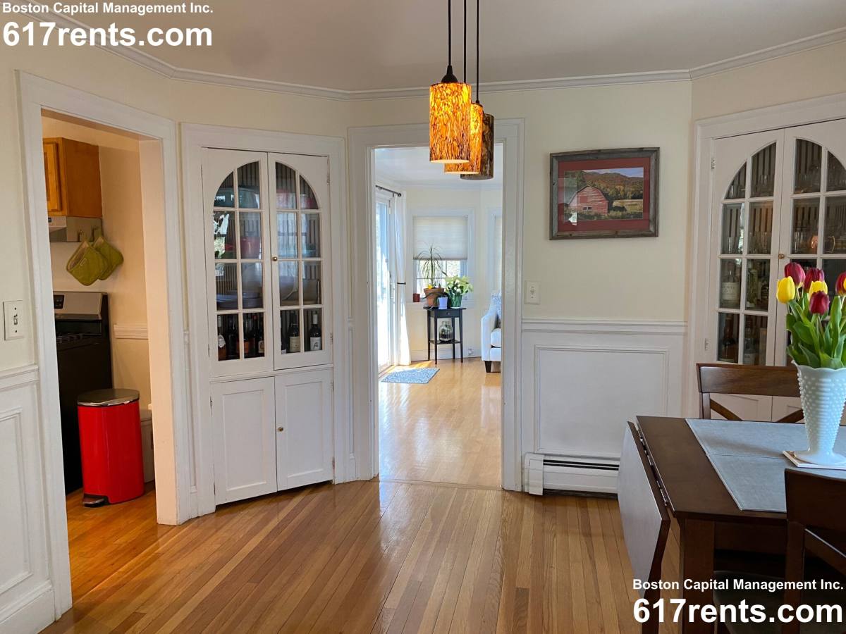 Apartment for rent at 22 Cleveland, Wellesley Hills, MA 02481