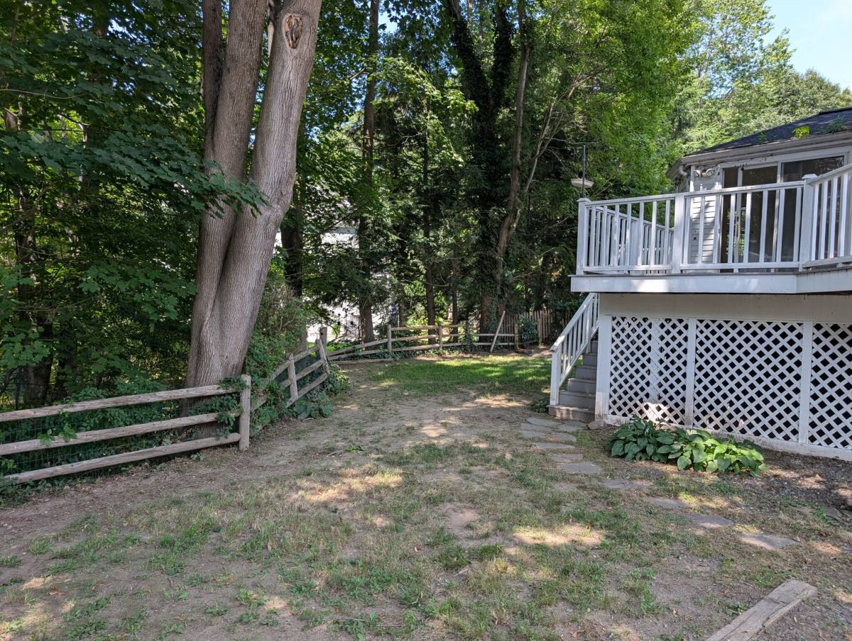 Apartment for rent at 22 Cleveland, Wellesley Hills, MA 02481