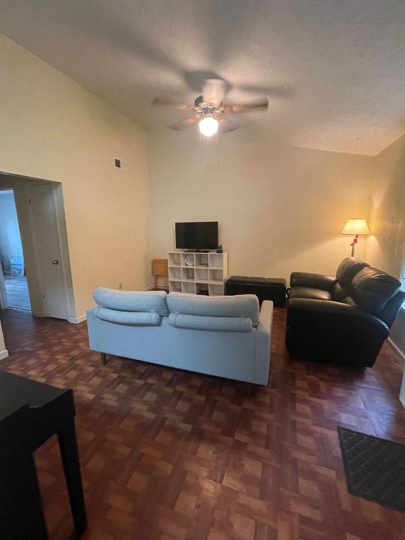 House for rent at 265 Osprey Dr, Richmond Hill, GA 31324