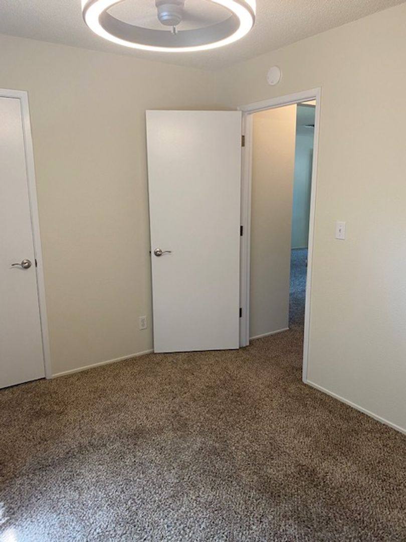 House for rent at 3257 Daisy St, Anderson, CA 96007