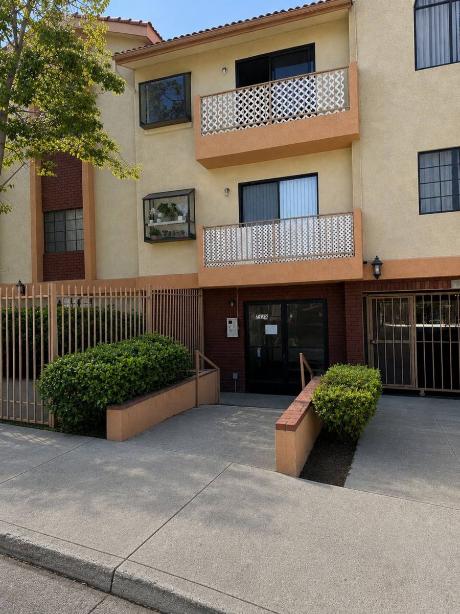 Apartment for rent at 7138 Greeley St, Tujunga, CA 91042