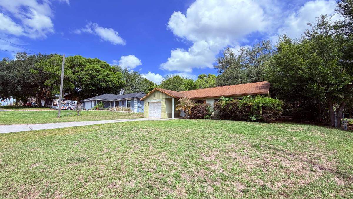 House for rent at 104 E Osceola St, Clermont, FL 34715