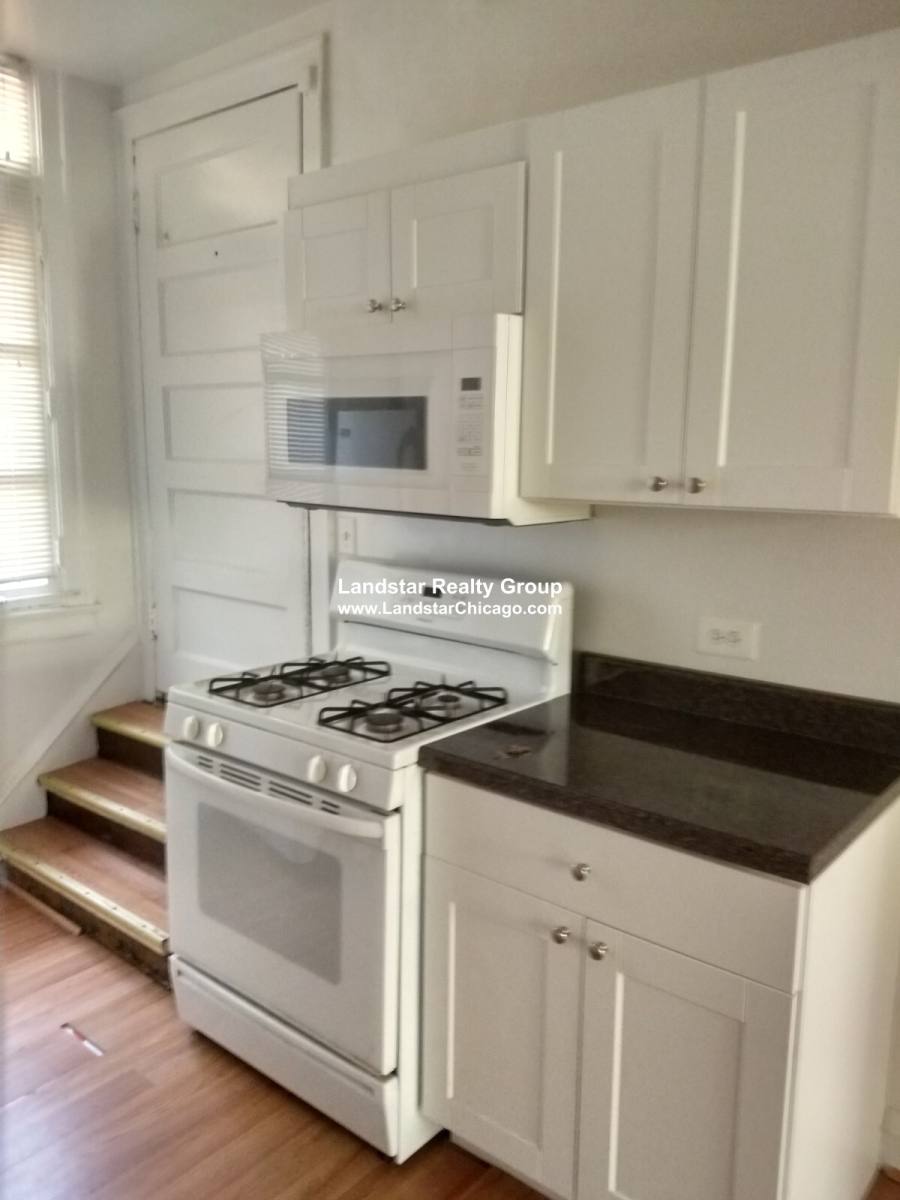 Apartment for rent at 911 Elmwood #G, Evanston, IL 60202