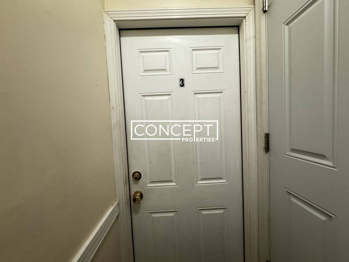 Apartment for rent at 28 Phillips St #3, Boston, MA 02114