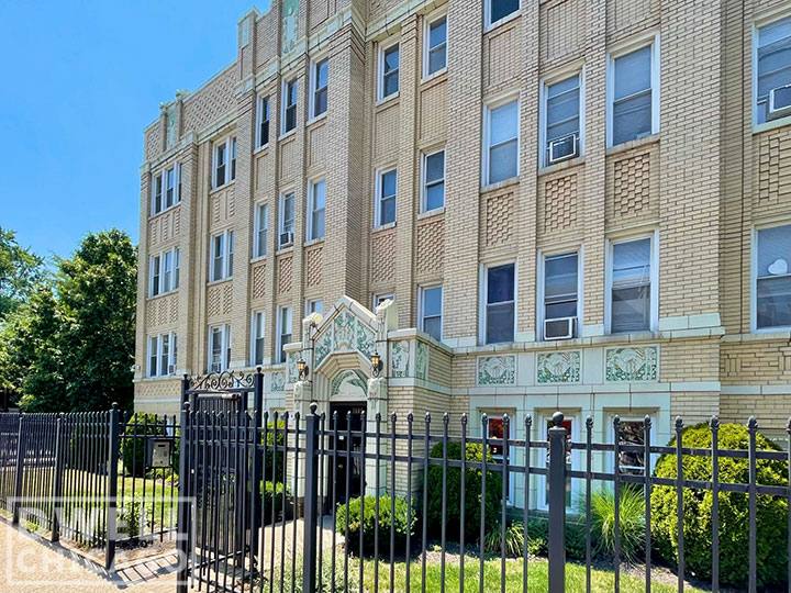 Apartment for rent at 2600 N Kimball Ave #306, Chicago, IL 60647