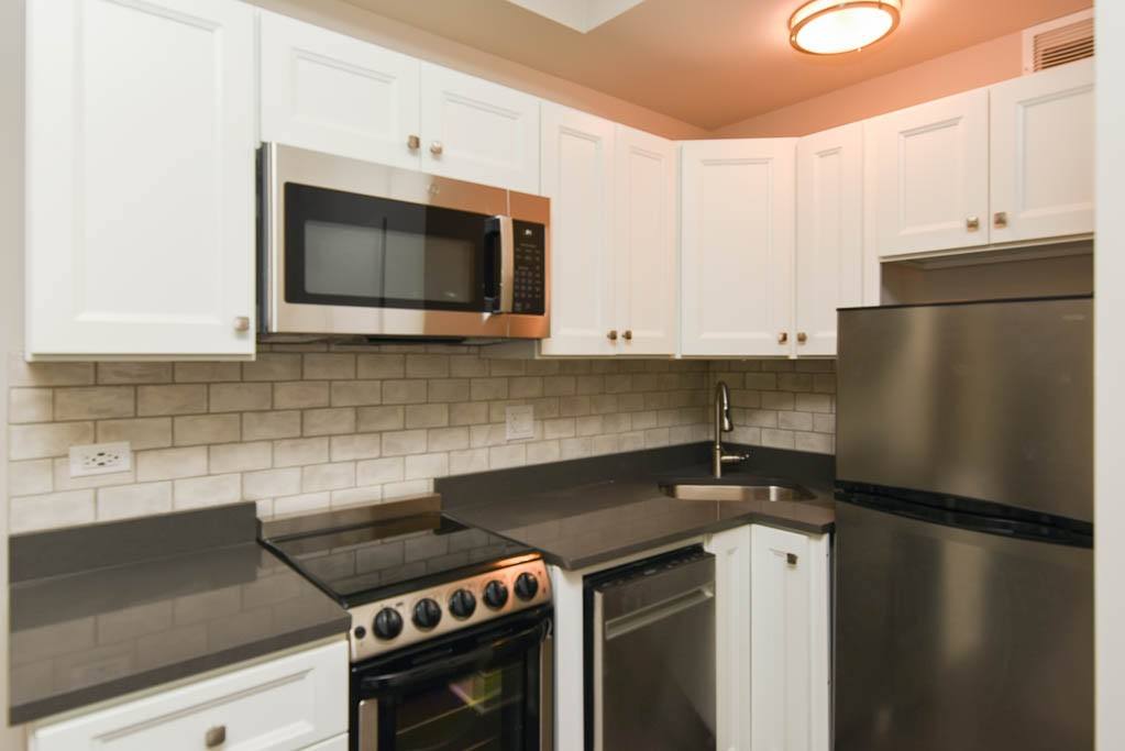 Apartment for rent at 640 Wrightwood #D802, Chicago, IL 60614