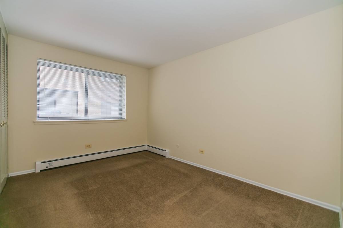 Apartment for rent at 525 W Deming #402, Chicago, IL 60614