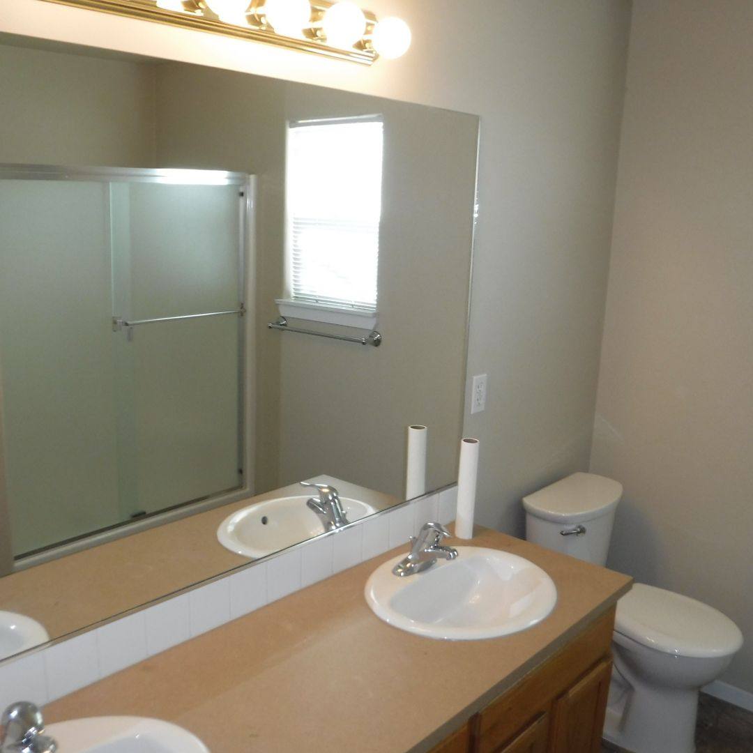 Apartment for rent at 20080 Doanna Way, Bend, OR 97702