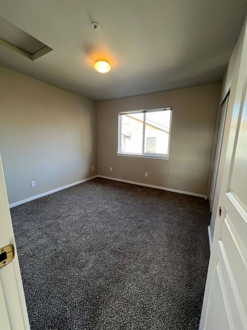 Apartment for rent at 20080 Doanna Way, Bend, OR 97702