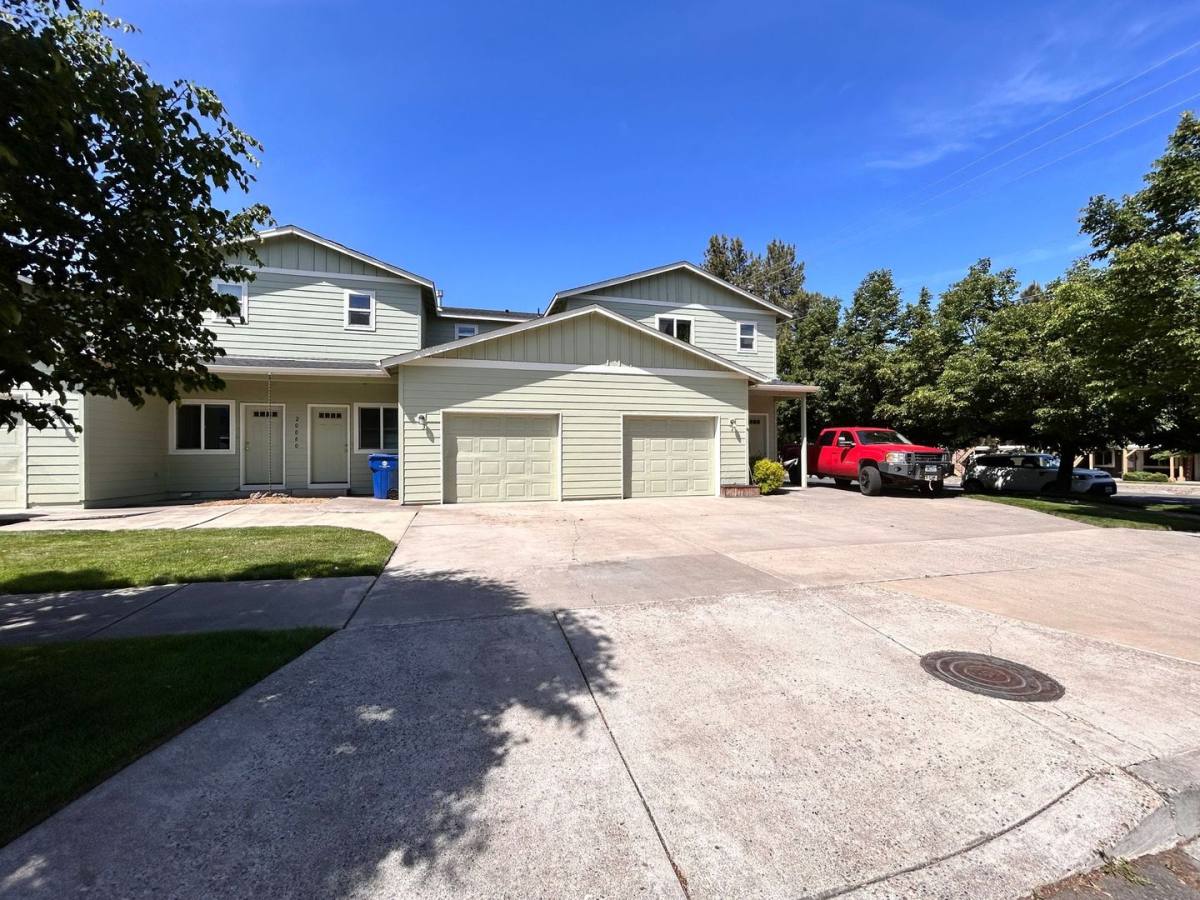 Apartment for rent at 20080 Doanna Way, Bend, OR 97702
