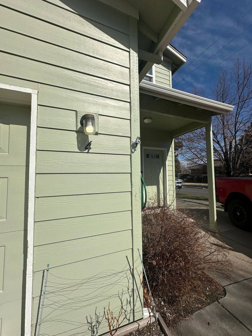 Apartment for rent at 20080 Doanna Way, Bend, OR 97702