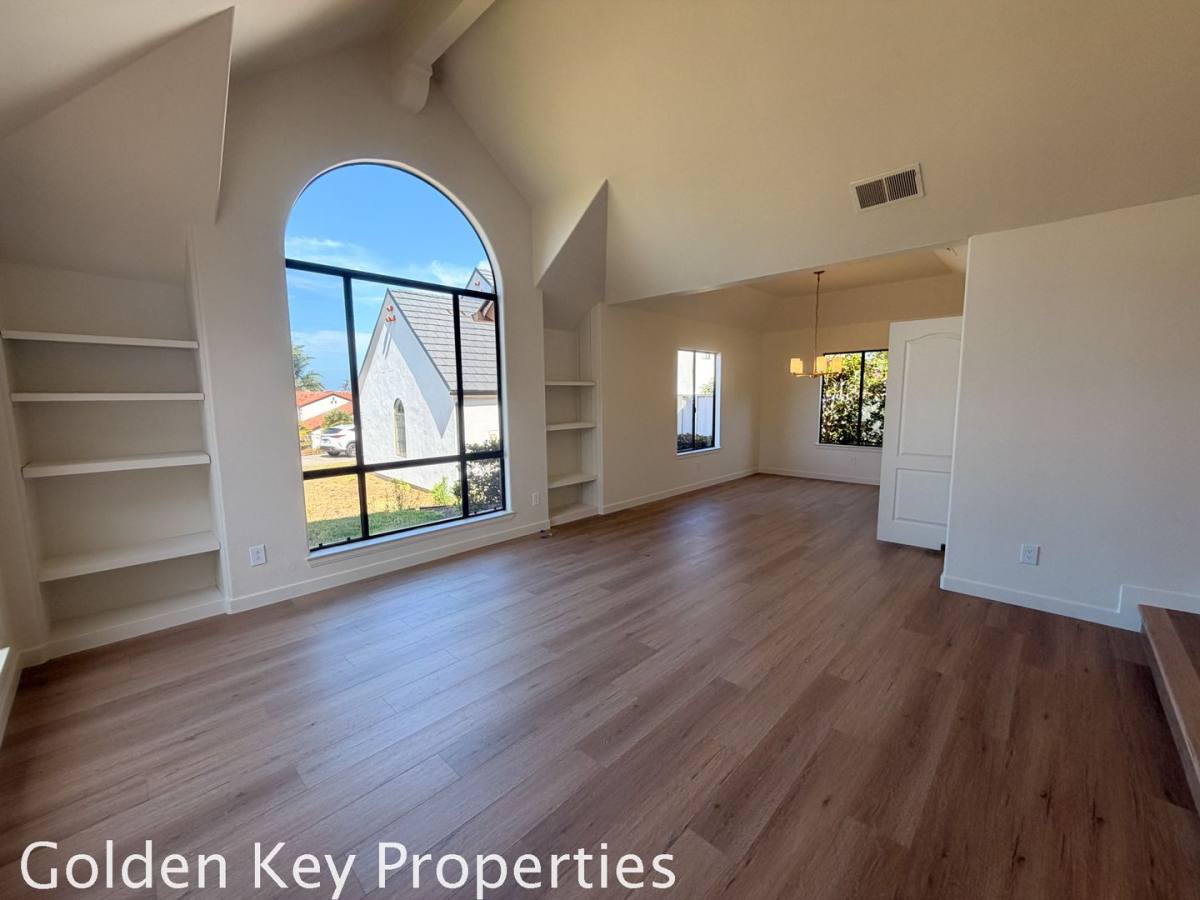House for rent at 2230 Sara Way, Carlsbad, CA 92008