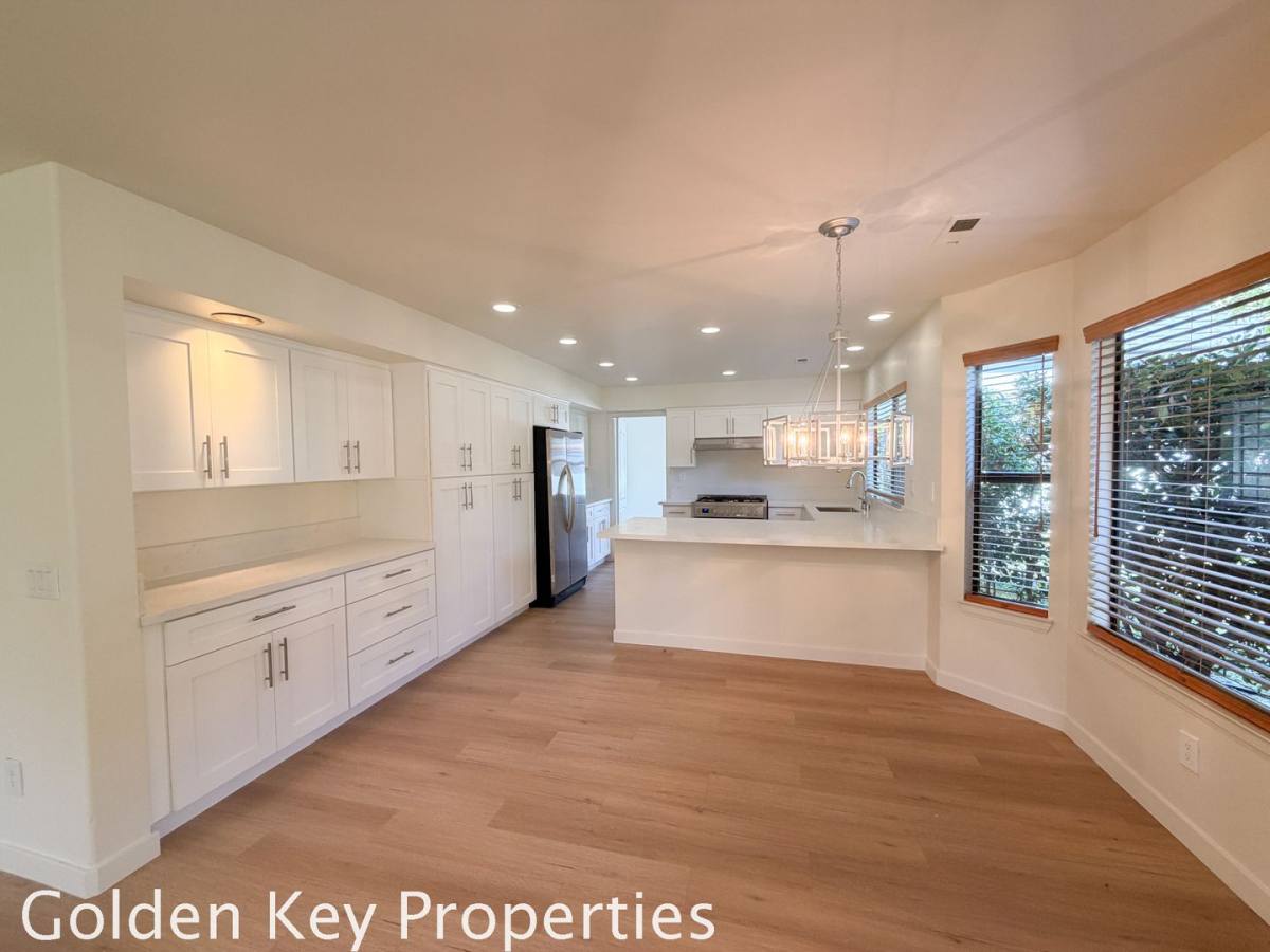 House for rent at 2230 Sara Way, Carlsbad, CA 92008