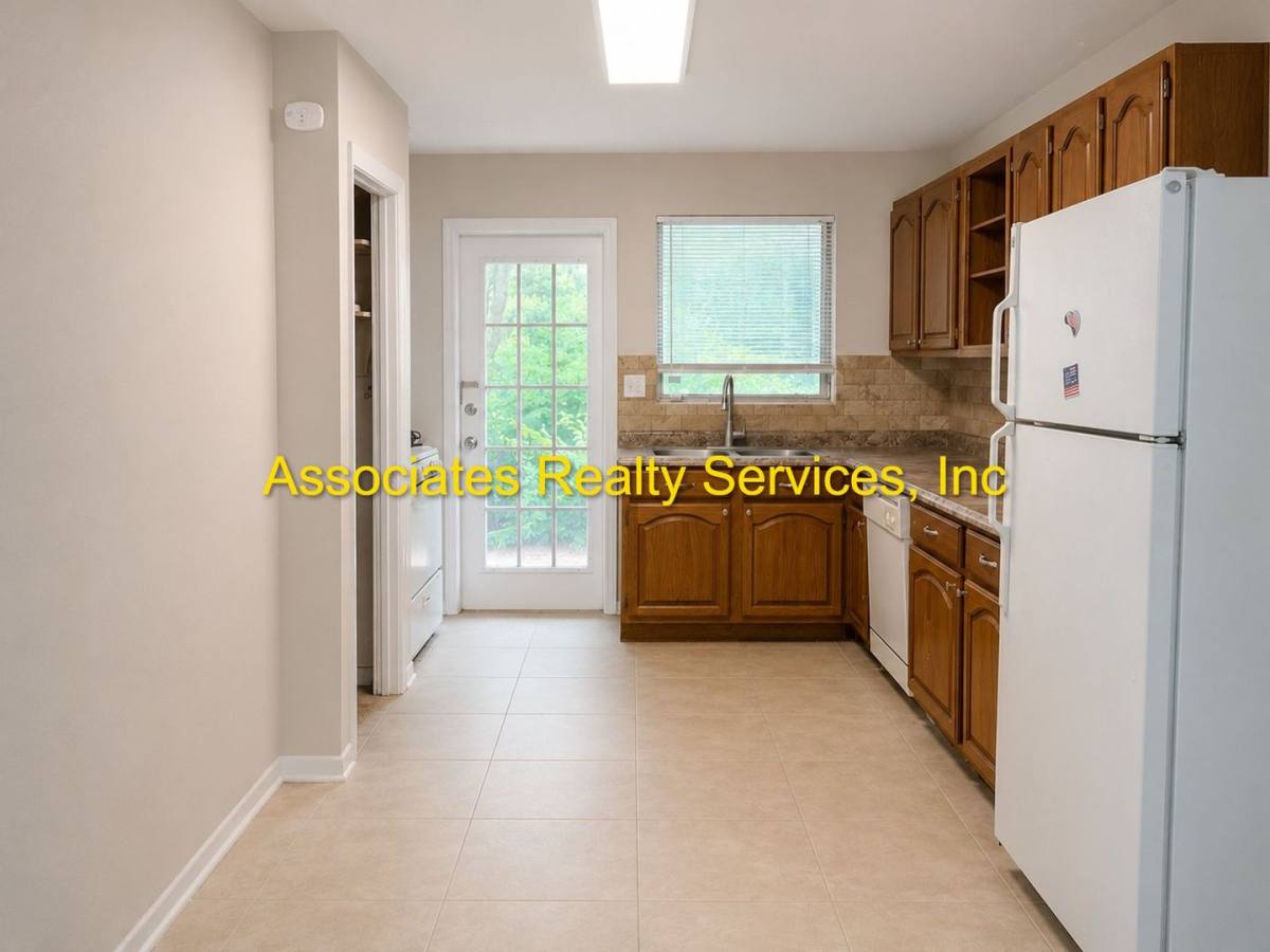Apartment for rent at 618 NW 14th Ave, Gainesville, FL 32605