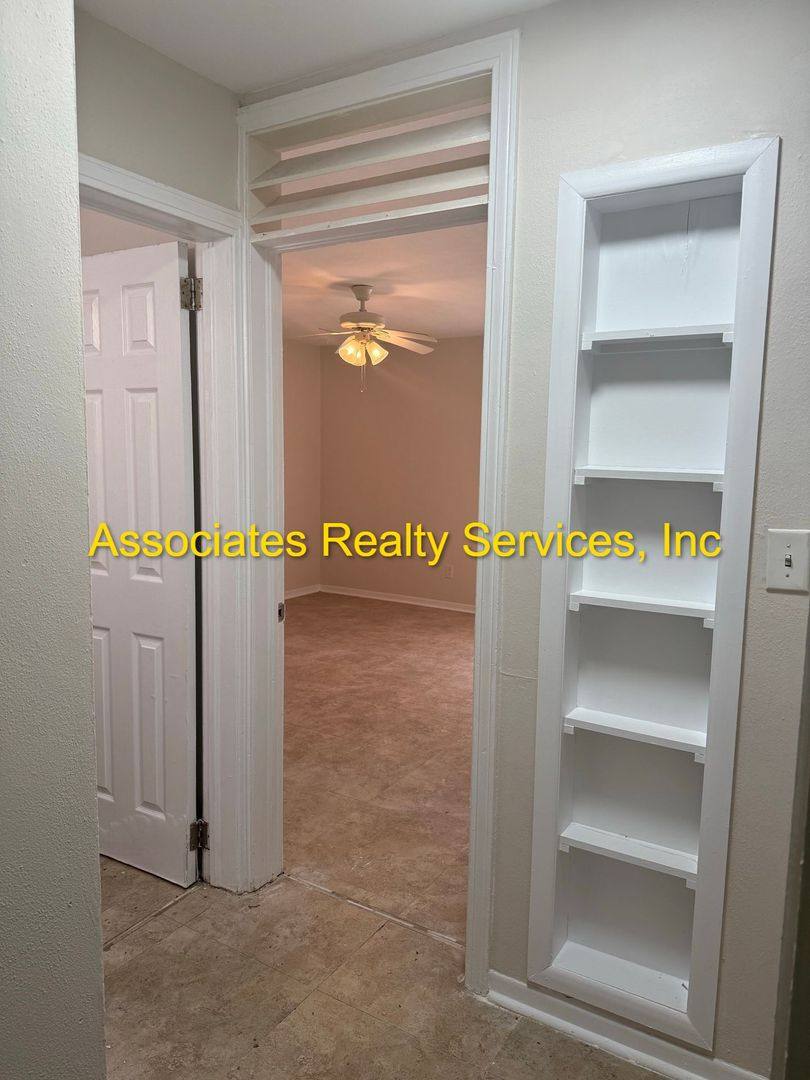 Apartment for rent at 618 NW 14th Ave, Gainesville, FL 32605