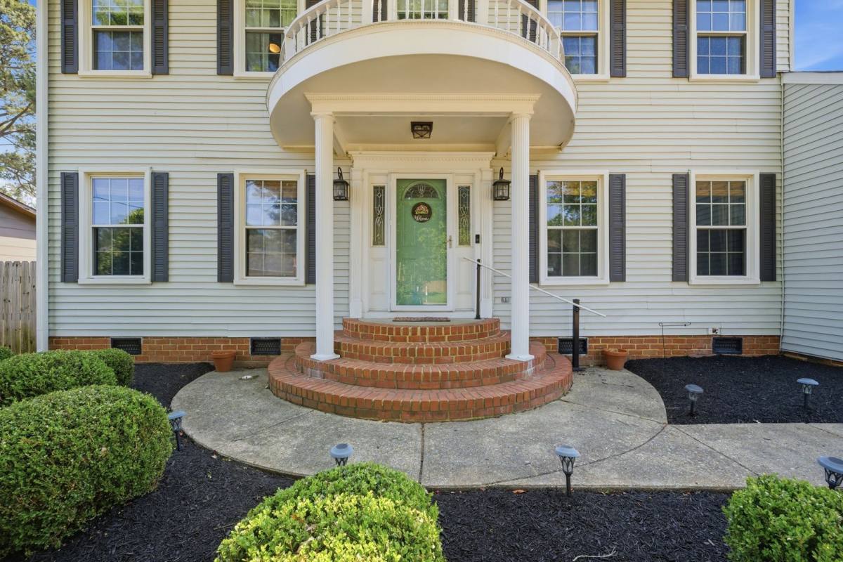 House for rent at 368 Gainsborough Rd, Virginia Beach, VA 23462