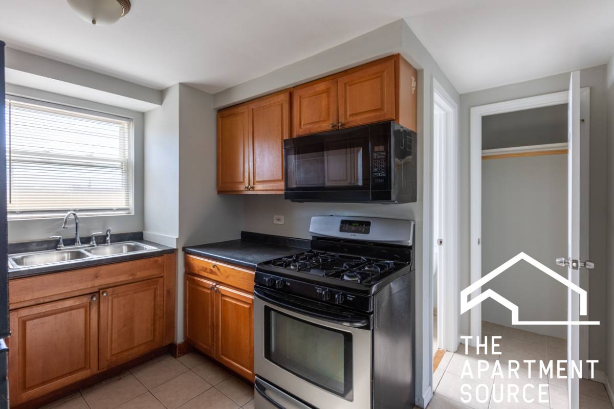 Apartment for rent at 1300 S 51st Court #202, Cicero, IL 60804