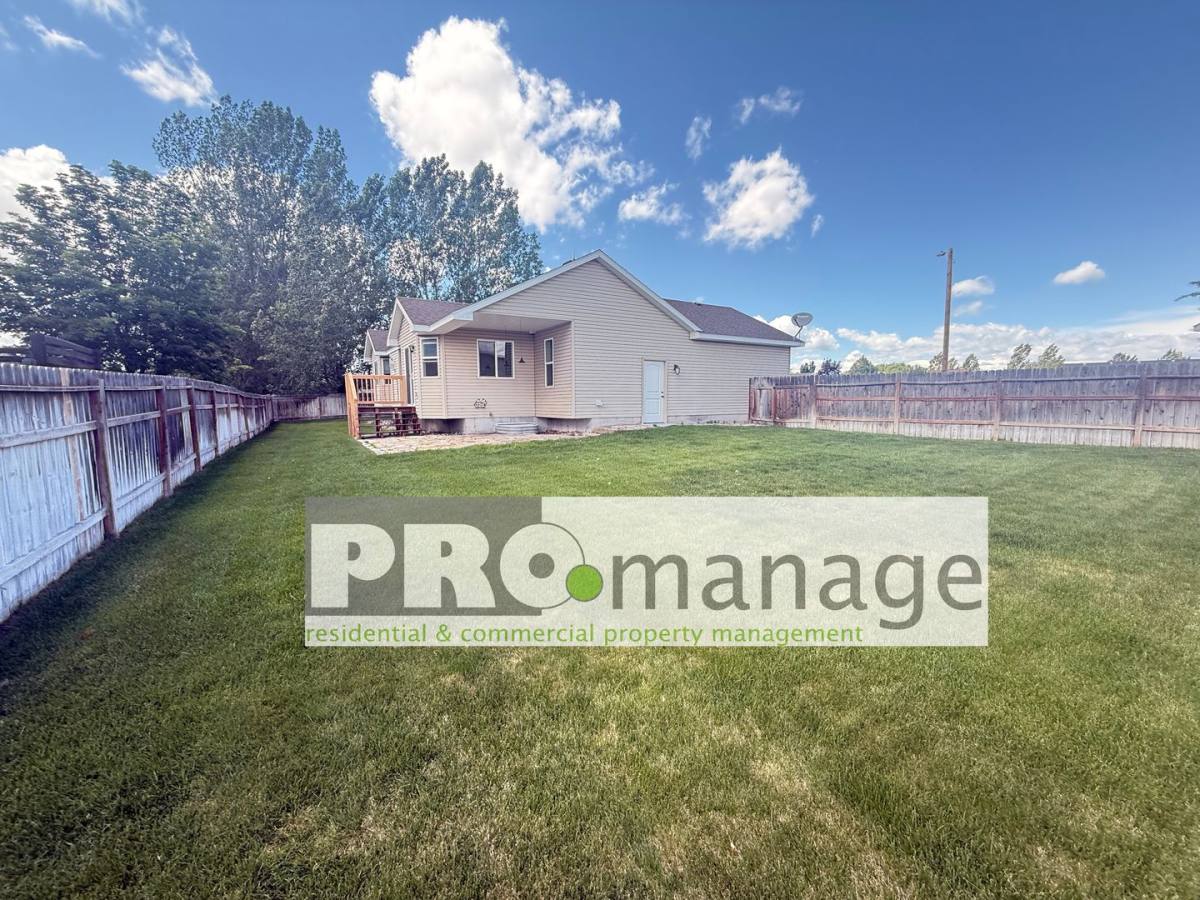 House for rent at 3996 E Deer Meadow Dr, Idaho Falls, ID 83401