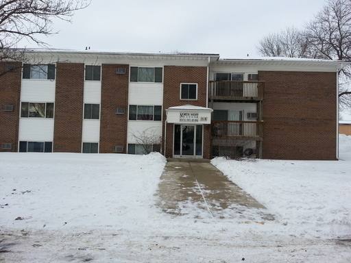 Apartment for rent at 218 21 St NW, Owatonna, MN 55060
