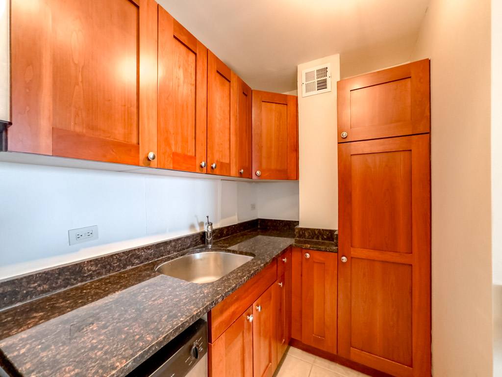 Apartment for rent at 4180 Marine Dr #D2161, Chicago, IL 60613