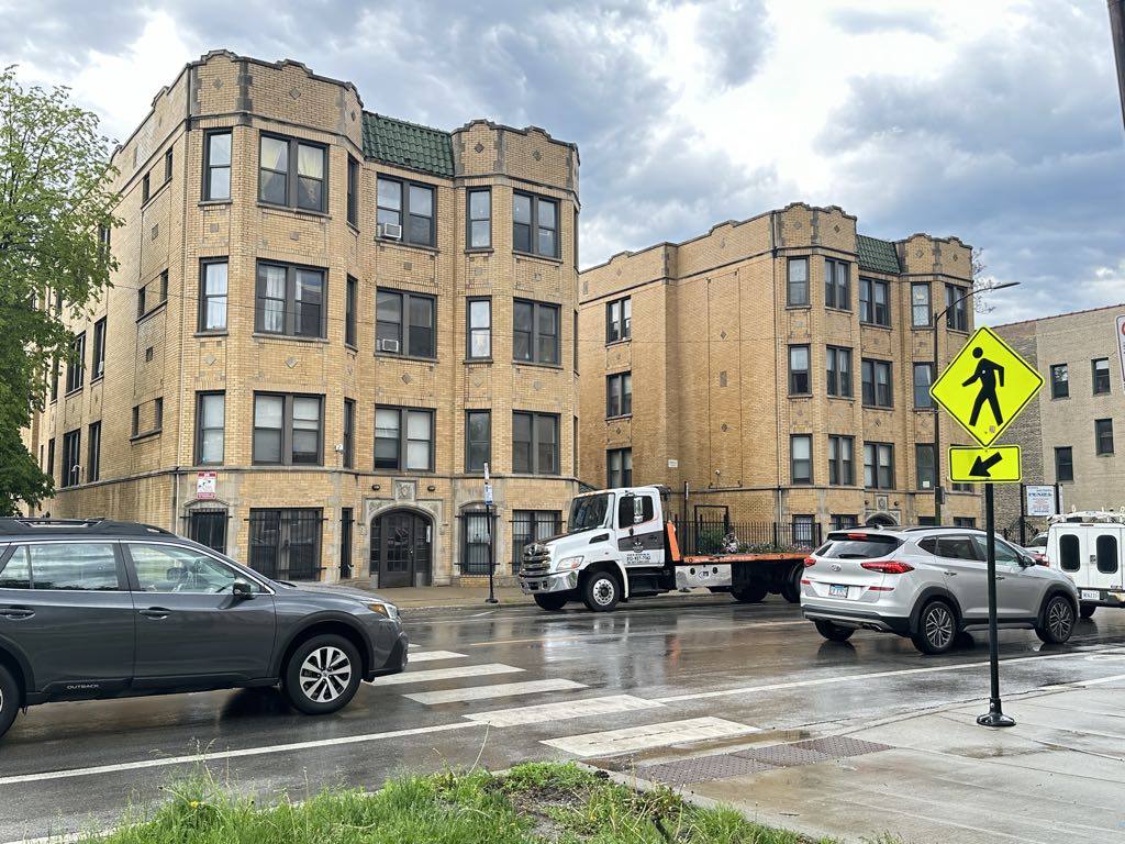 Apartment for rent at 1528 Kedzie, Chicago, IL 60651