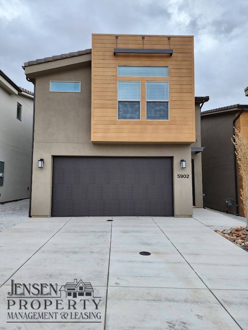 House for rent at 5902 S Legolas Lane, Saint George, UT 84790