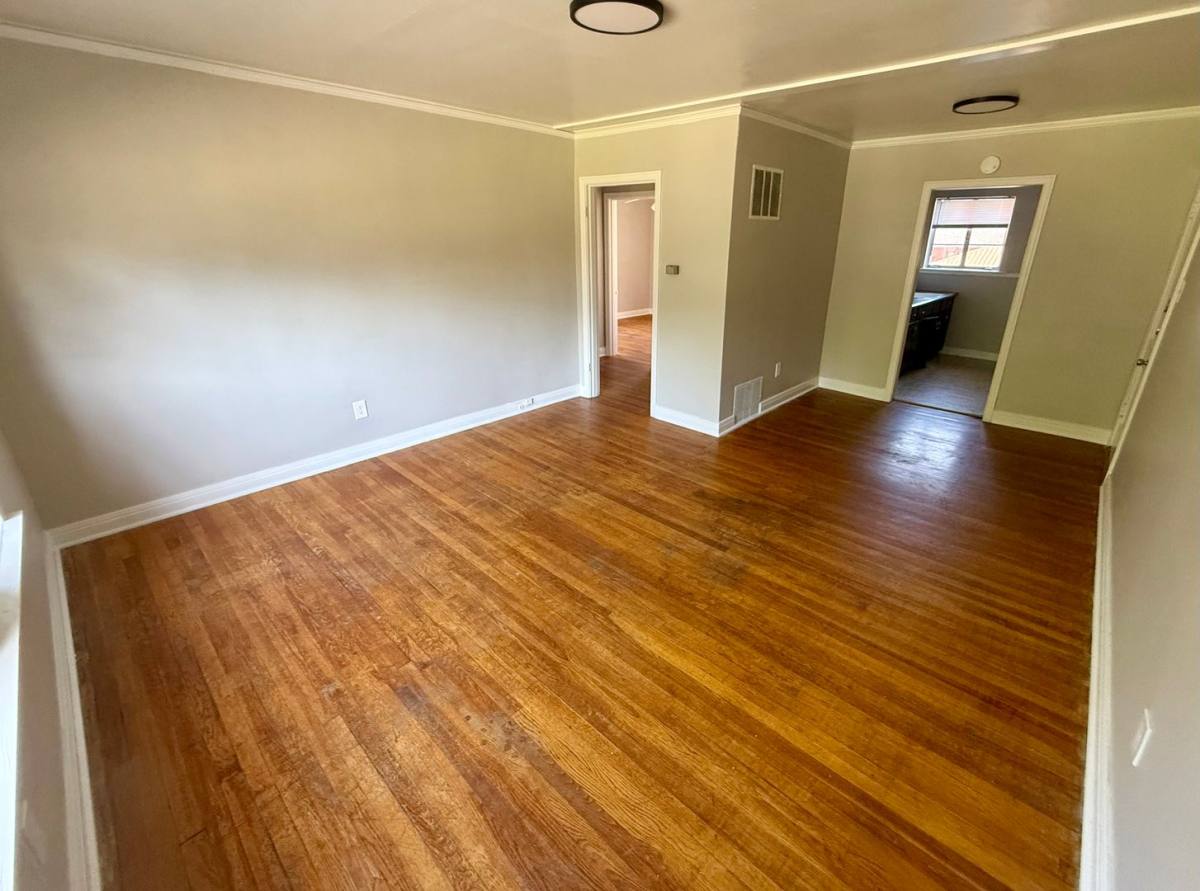 Apartment for rent at 1009 Flint St, Jonesboro, AR 72401