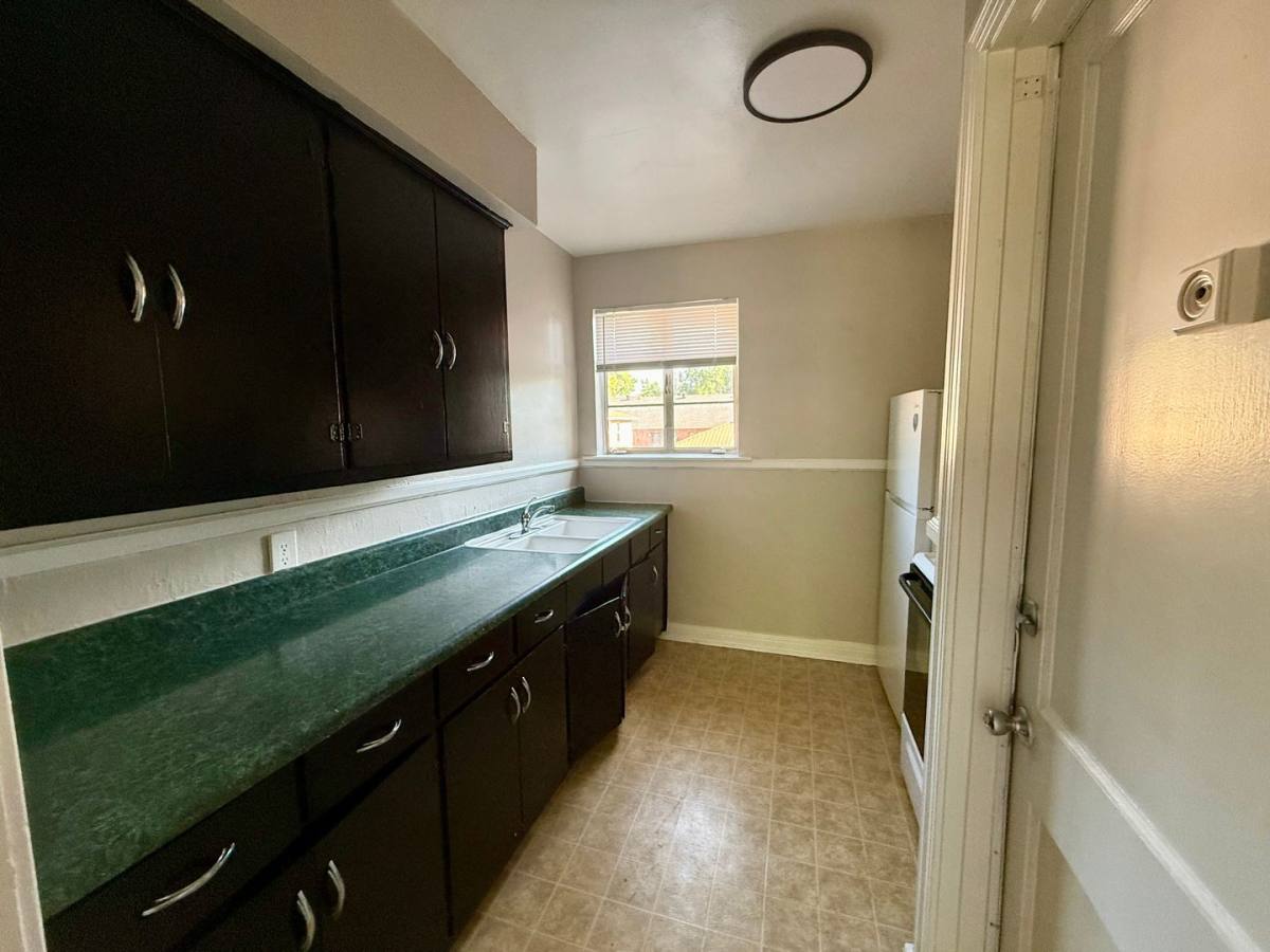 Apartment for rent at 1009 Flint St, Jonesboro, AR 72401
