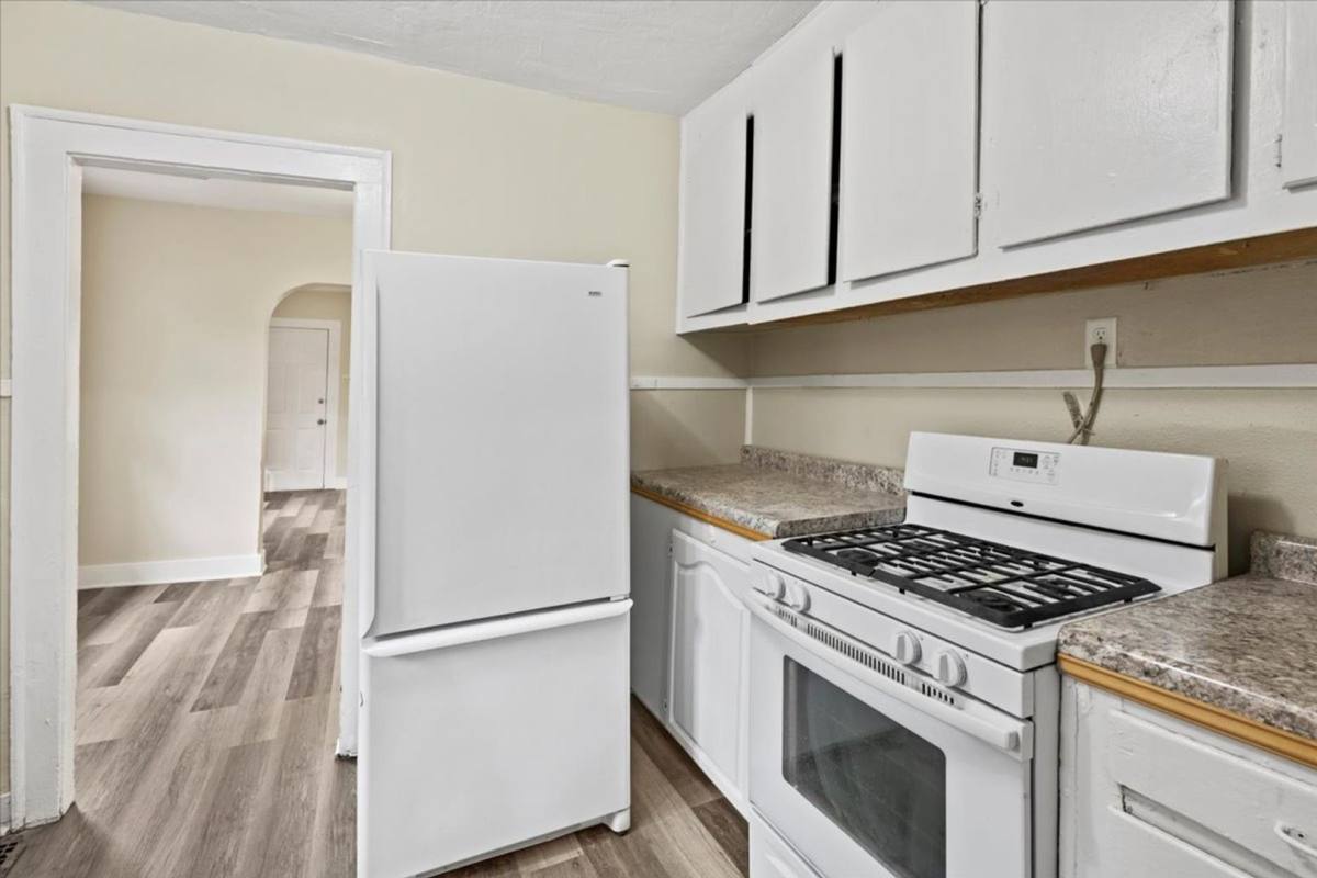 Apartment for rent at 429-431 S Oakland Ave, Indianapolis, IN 46201