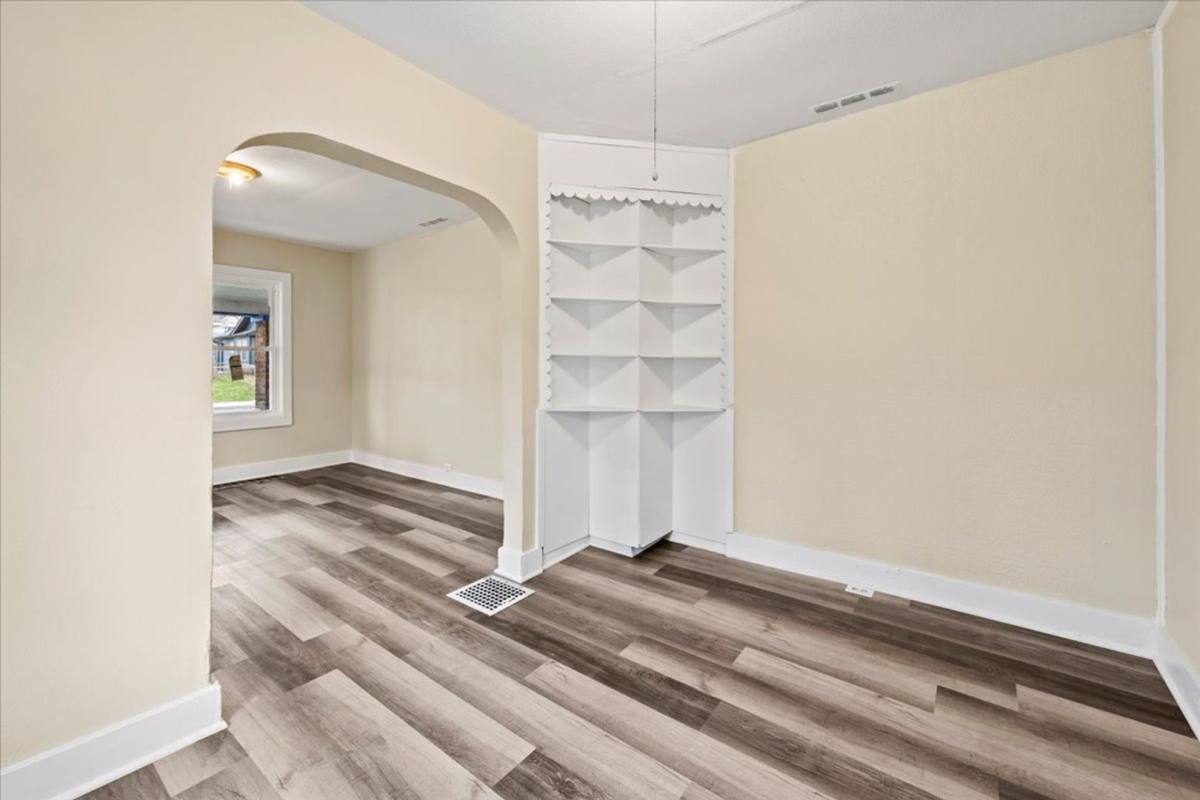 Apartment for rent at 429-431 S Oakland Ave, Indianapolis, IN 46201