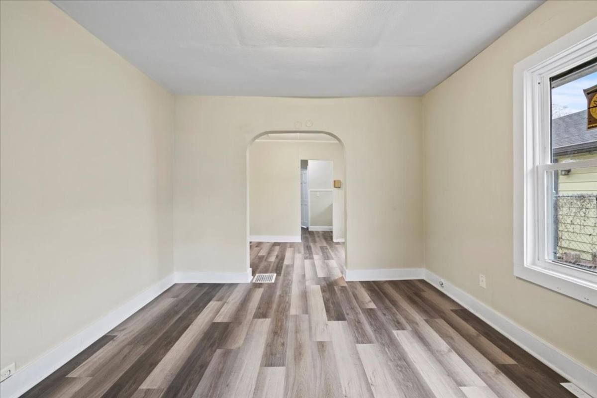 Apartment for rent at 429-431 S Oakland Ave, Indianapolis, IN 46201