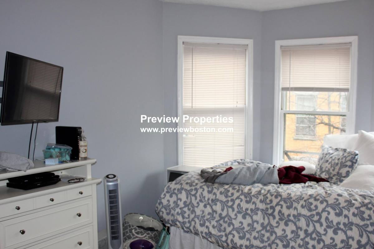 Apartment for rent at 40 Anderson St #8P, Boston, MA 02114