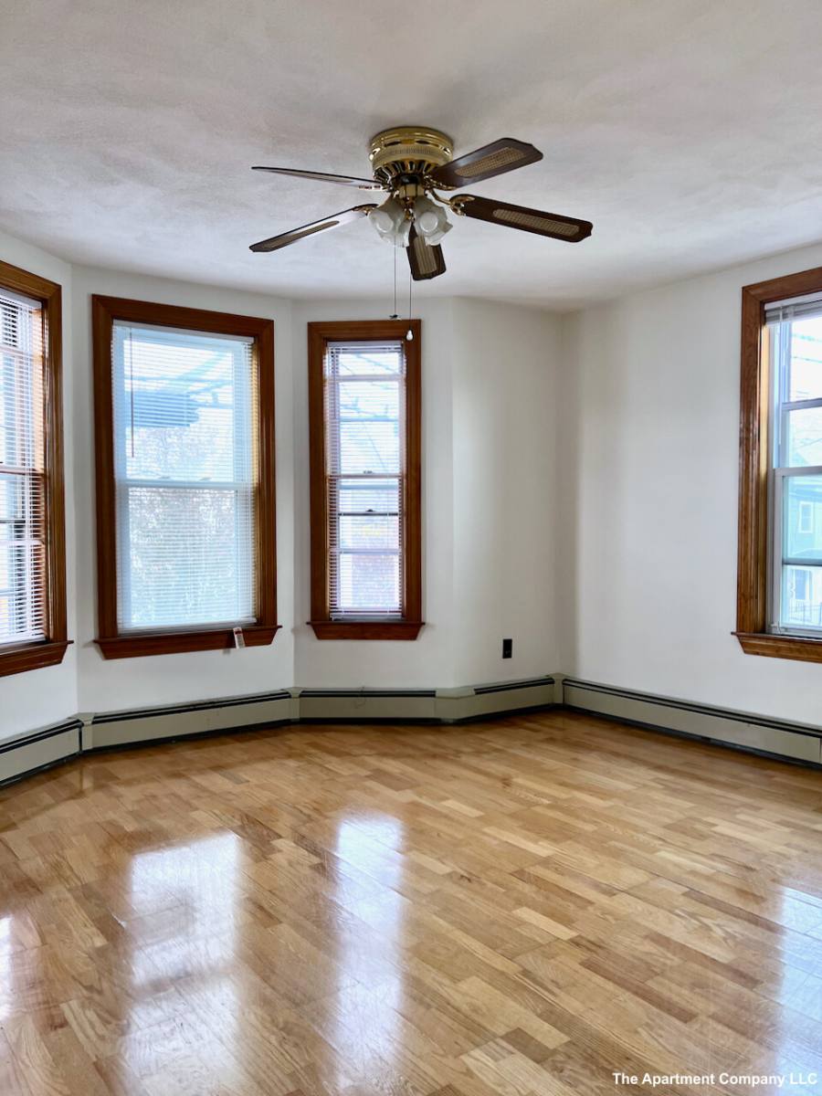 House for rent at 312 Washington St #2, Somerville, MA 02143