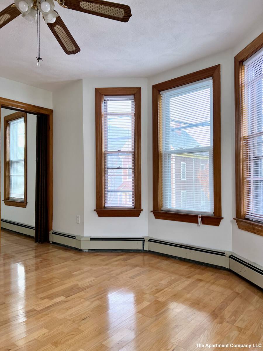 House for rent at 312 Washington St #2, Somerville, MA 02143