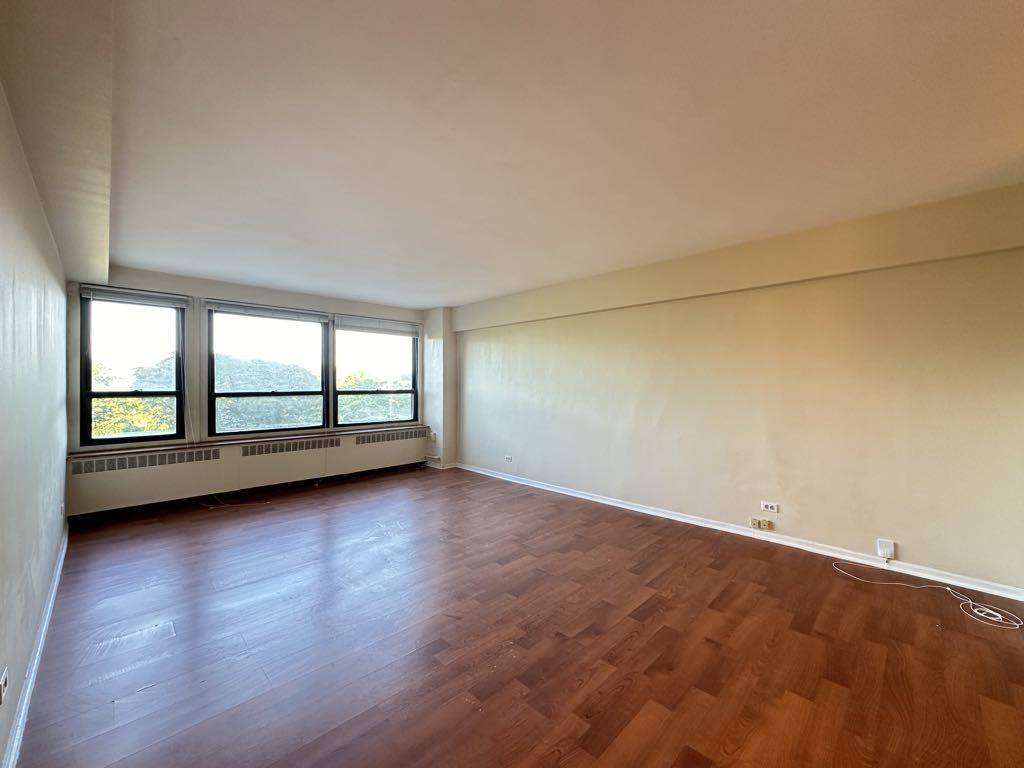 Apartment for rent at 4178 Marine Dr #P605, Chicago, IL 60613