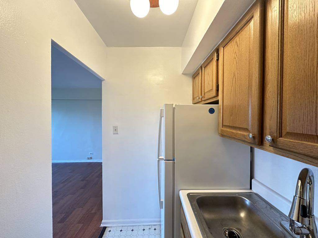 Apartment for rent at 4178 Marine Dr #P605, Chicago, IL 60613