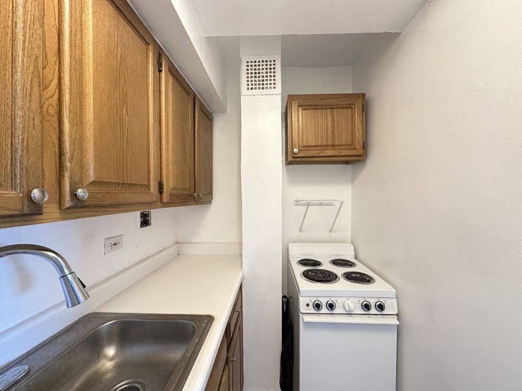 Apartment for rent at 4178 Marine Dr #P605, Chicago, IL 60613