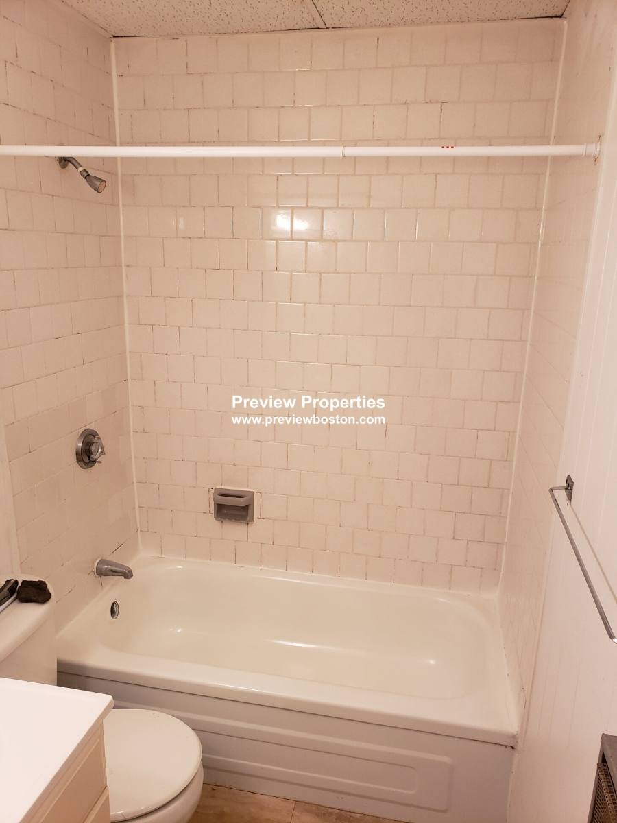 Apartment for rent at 199 Strathmore Rd #4P, Brighton, MA 02135