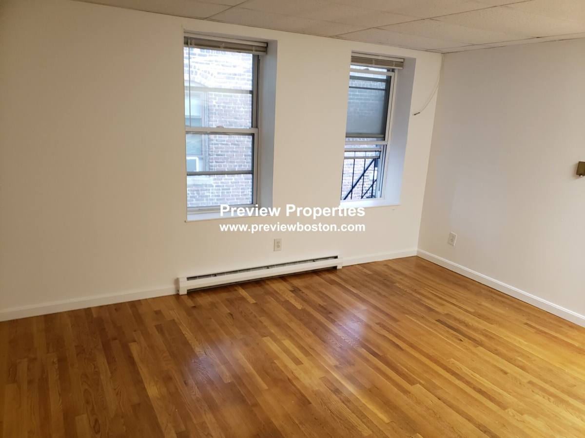 Apartment for rent at 199 Strathmore Rd #4P, Brighton, MA 02135